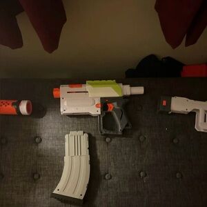 White and Orange nerf gun  Blaster with 3 attachments